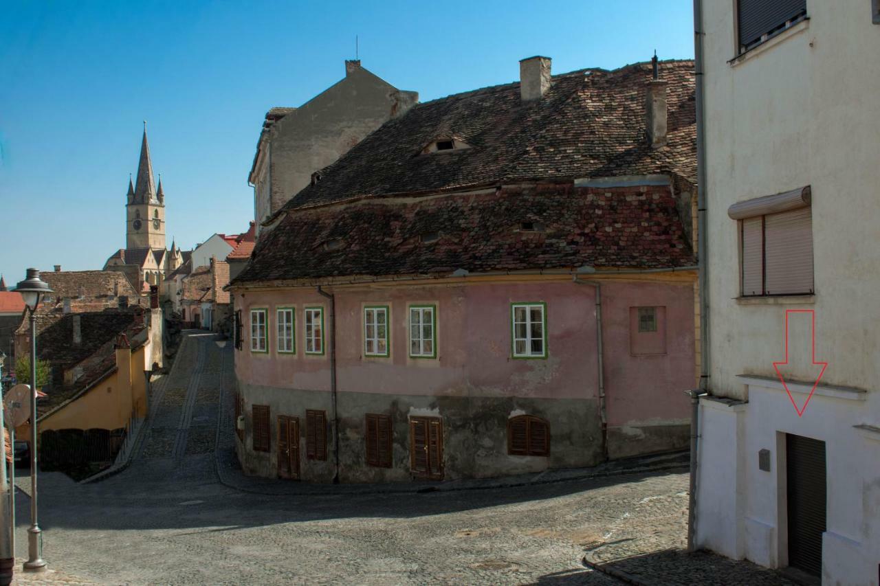 Wine Studio Central Residence Sibiu Exterior photo